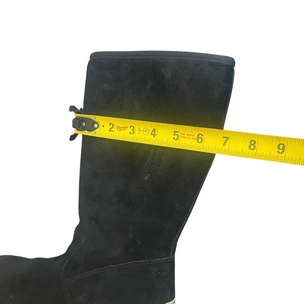 UGG leather sheepskin black women boots‎ size 7